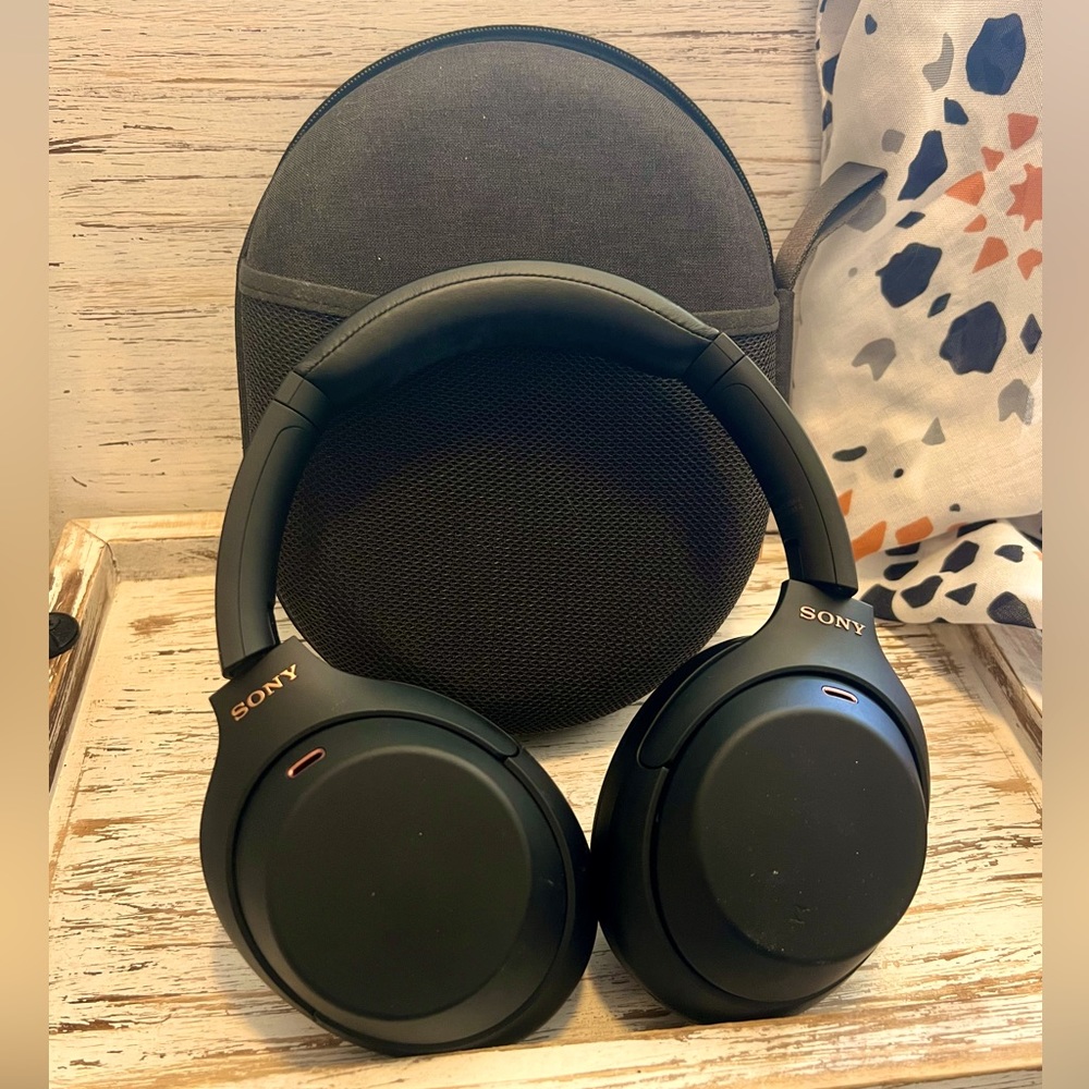 Sony Wireless Premium Noise Canceling Headphones WH-1000XM4